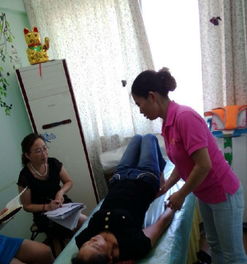 邓州开心妈咪连锁公司 免费培训高级月嫂、育婴师、催乳师，成就专业母婴护理人才